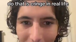 بعض الحركات الأنمي المحرجة للغاية في الواقع