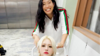 SOMI 和AWKWAFINA的Fast Forward Challenge