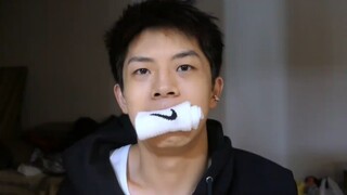 Si kecil kotor benar-benar ingin berlutut memohon pada diri sendiri, jangan lagi mengucapkan kata-ka