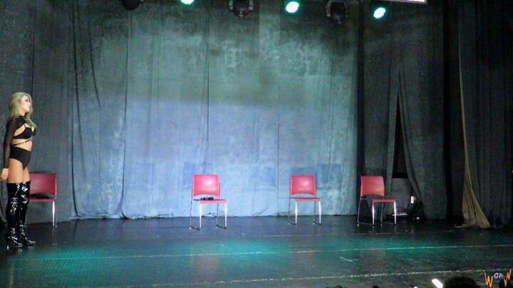 2018.08.14  Nhóm nữ Hàn Quốc Fly With Me - Kream + Level Up Hội chợ trưng bày Nhân Sự Nghệ Thuật Quả