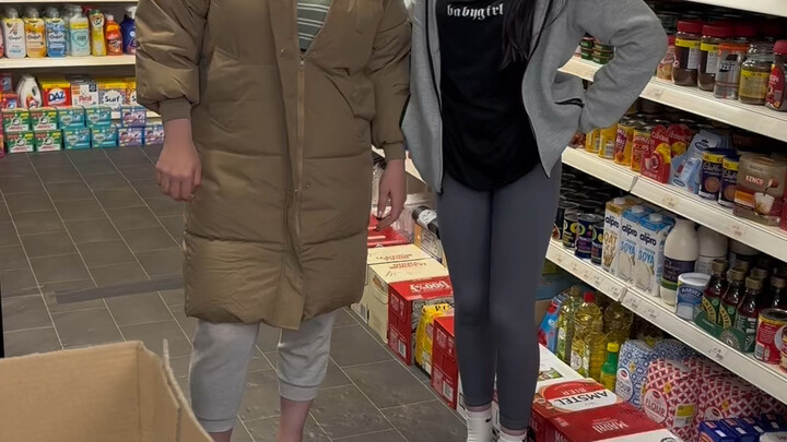 Banyak penggemar meminta pembaruan tentang Da Qiao, hari ini dia datang bersama ibunya!