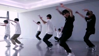 Dance cover "Hey Mama" dengan speed normal