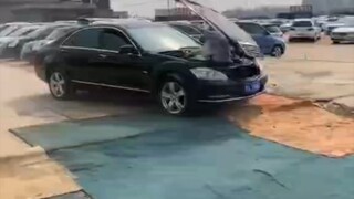 :Menyalakan kantung udara mesin     :Menerima!