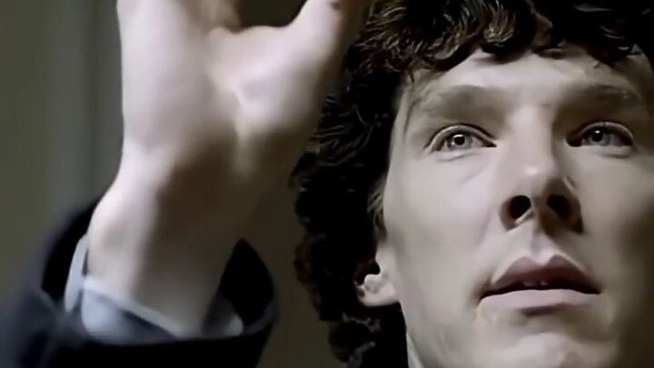 Saat semua bukti mengarah padamu, aku bahkan sampai meruntuhkan kepercayaan diriku yang begitu besar