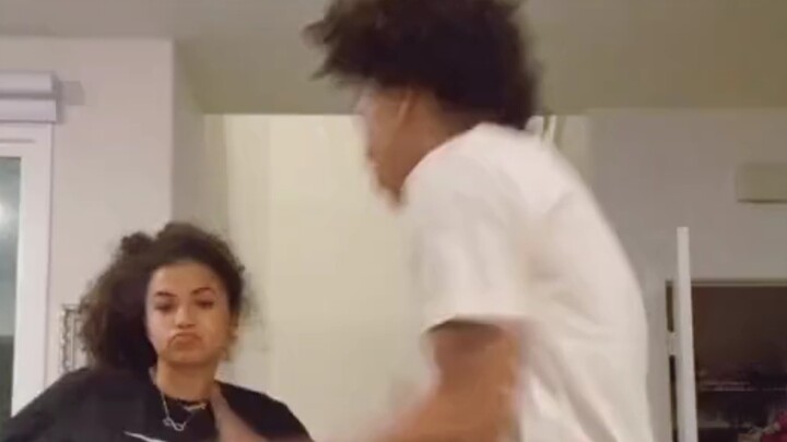 Thật khó để không yêu một học sinh trung học năm sao như vậy