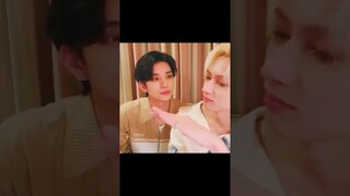 The way he is looking into Jun's eyes😍#seventeen #joshua #jun #kpop #scoups #jeonghan #the8 #mingyu