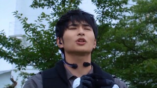 In the 16th episode of Ultraman Zeta, Zeta Delta Sky Claw officially debuted, and the equipment was 