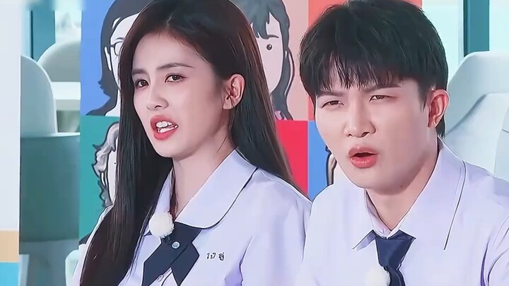 ไป๋ลู่ จอมอัจฉริยะด้านภาษาที่แสนธรรมดา