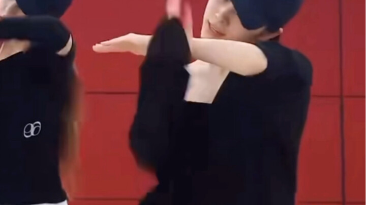 This woman dances boy group choreography as effortlessly as breathing.