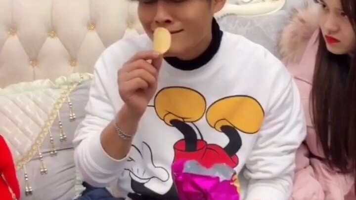 Crazy Little Brother Yang: What on earth does this potato chip taste like?