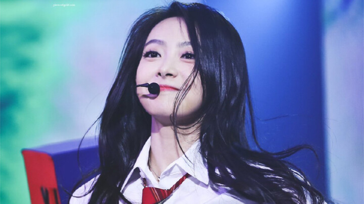 School uniform senior sister Song Qian Lacha ta horizontal version straight shot