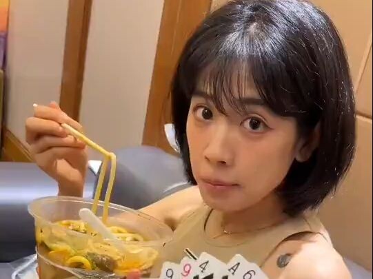 Where can I find a wife like this?