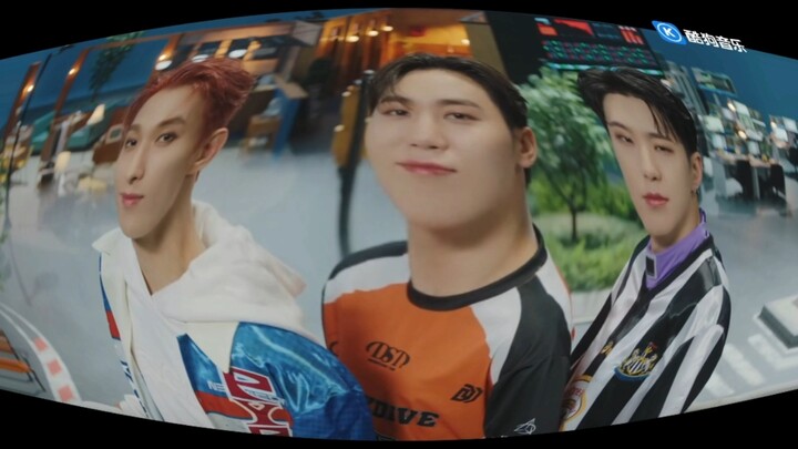 BsS (SEveNTeEN) มิวสิกวิดีโอเพลง ‘figHtinG (ร่วมแสดงโดย lEe YoUng Ji)’