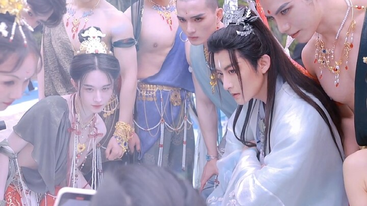 โอ้! พระโพธิสัตว์เพศชายมีมากมายเหลือเกิน...