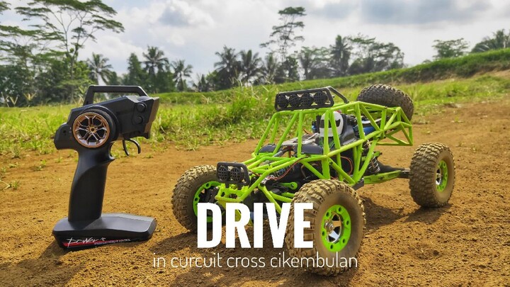 Drive WLtoys 12427 in circuit cross cikembulan