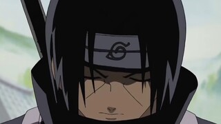 Itachi mặc đồng phục của tổ chức Akatsuki, khí chất của anh trở nên mạnh mẽ hơn.