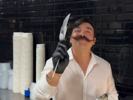 Van der Linde's Shop