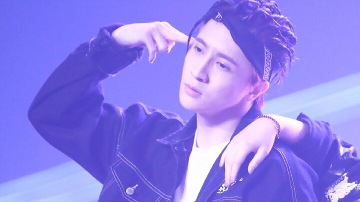 Kamu sudah lihat Xue Zhiqian menari street dance? Ganteng banget!!