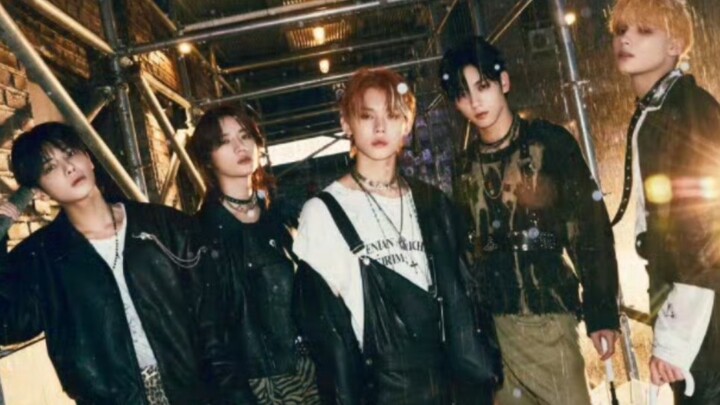 TXT’s “The Name Chapter: FREEFALL” album preview is now available!