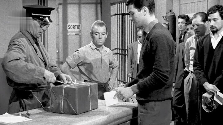 With a rating as high as 9.2, the greatest prison escape movie in film history—what makes "The Hole"