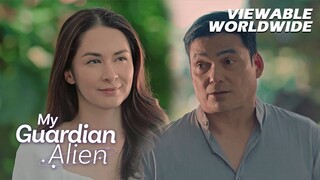 My Guardian Alien: Carlos comforts the sad alien! (Episode 29)
