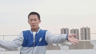 Bây giờ tôi chẳng có gì ngoài tuổi trẻ! Vì thế! Nhảy! thiếu niên! ! !