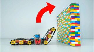 Misi telah dikeluarkan: Anda diperintahkan untuk menggunakan Lego untuk memanjat tembok sekarang