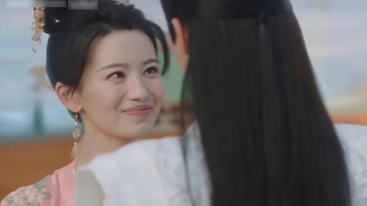 Xuan: Do you also want to help Boss Mouse steal the delicious Xiaoyao? Jing: I didn't, I was just lo