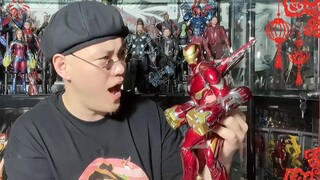 Ưu đãi đặc biệt đầu năm của Hottoys Người Sắt!