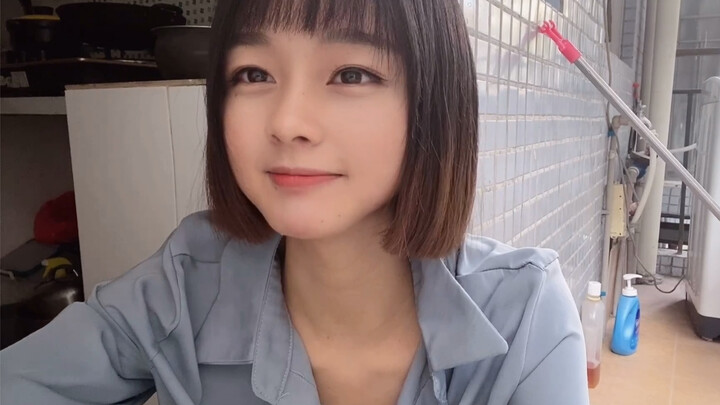 我真的是本人喜儿 别骂我了小伙伴们 我才是一个真正的女人啊
