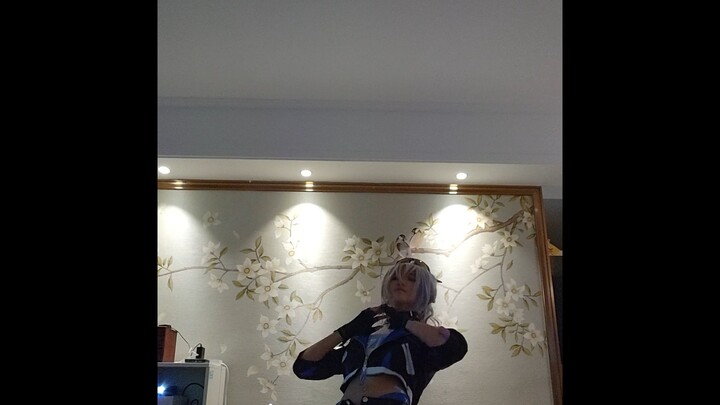 要这个视频火了，我就把这个视频发到班级群（要全站第一，在同学面前跳也不是问题）