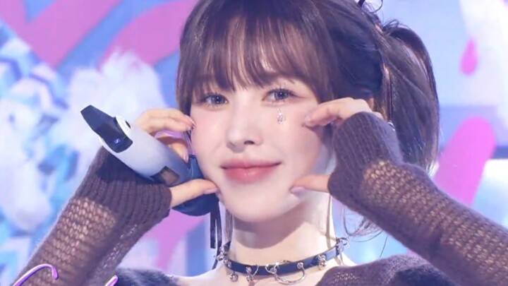 WENDY's new solo song "Wish You Hell" performance stage on March 17, 2024