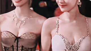 أضحكني حقًا! اتضح أنه عندما تجتمع جميلات في إطار واحد، لا أعرف حقًا على من أنظر!