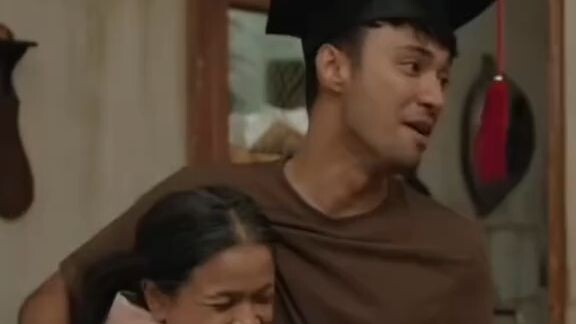 Ada masalah apa si ini? Kok ya tega banget ibu nya di taro di panti jompo?