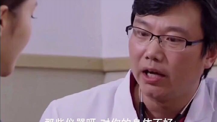 Famous driving scenes: embarrassing things about little brothers