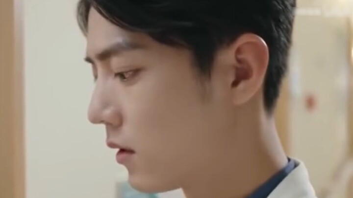 [Bo Jun Yi Xiao] [Ji Wu Fan Gu] Dark-bellied, possessive, and extremely strong CEO ✘ Cold, kind, and
