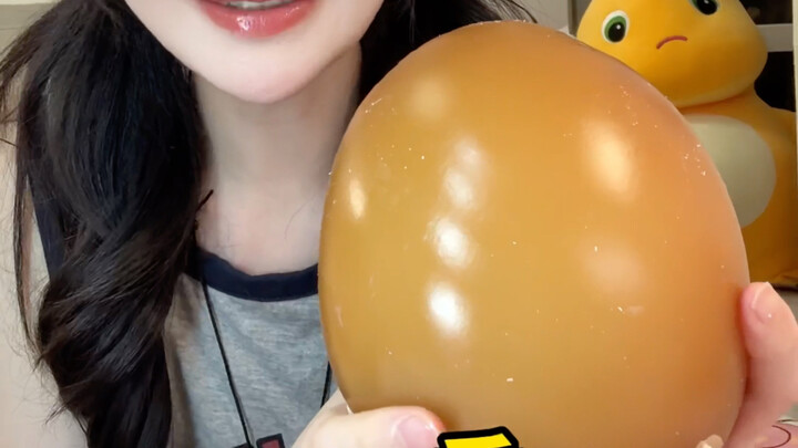 【Xiao Shi Nai Xiong】Hari ini cari lemak, cuma makan dua butir telur