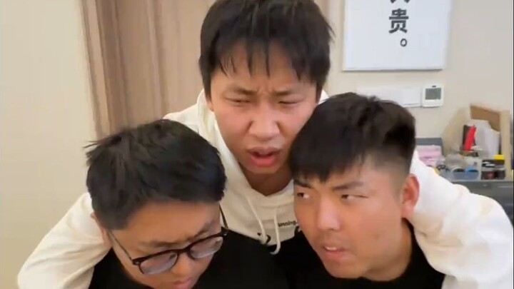 بارد لدرجة تجعلك ترتجف! نكت جهنمية باردة، مخصصة لعلاج الحزن وانخفاض درجة حرارة الجسم.