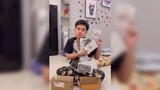 Vẫn là câu chuyện dùng điện thoại xưa và nay #memehai