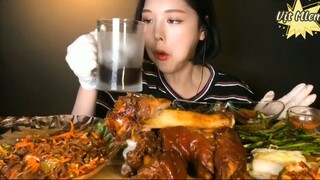 Heo quay, salat kim chi, tôm muối, kim chi trắng, kim chi lá mè 6 #amthuc