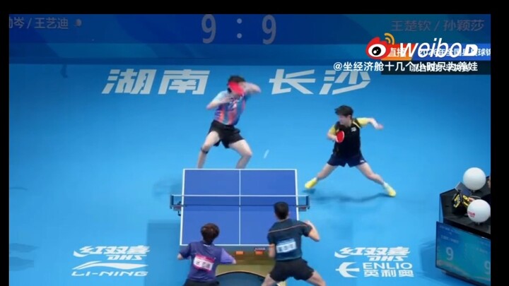 Clip thực chiến Tôn Nhược Sâm 1 đấu 3: Rốt cuộc ai mới là người “lái” được Gege??