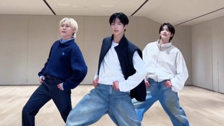 Fu Shengkuan x Shin Wei x Kim Do Hoon "Jeans" dance Cha