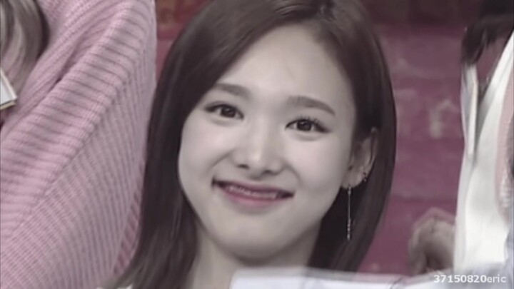 [TWICE] Try Not to Laugh Challenge! #1–2