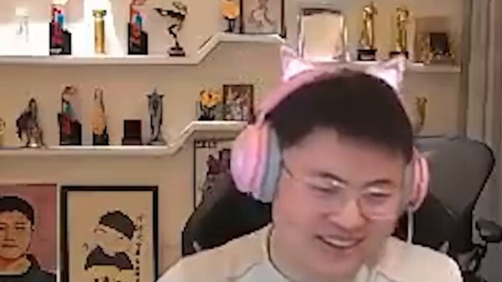 【Uzi】Kamu bermain kartu dengan sangat baik