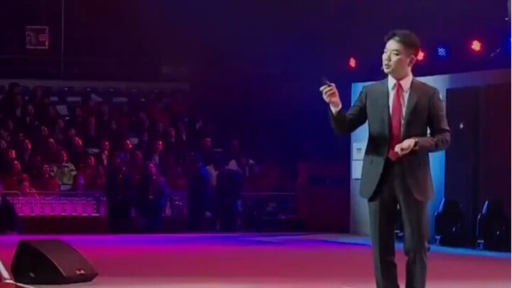 Liu Qiangdong has held daily morning meetings for over a decade, unveiling the wealth-building formu