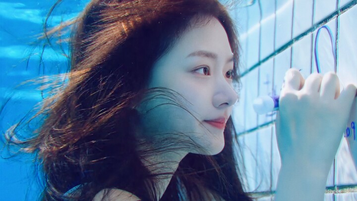 Holy crap… I finally get why some super-hot celebrities still get plastic surgery!