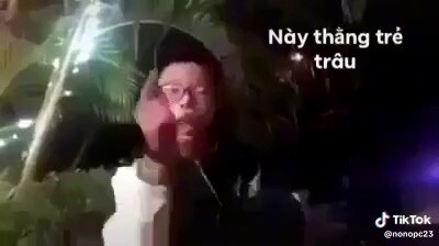 Này thằng tt