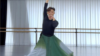 Xiaolu lost 30 pounds! His dancing is amazing!