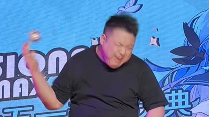Có ai trong gia đình tôi hiểu được màn trình diễn live của ông Trần sẽ khiến bạn phát cuồng ngay từ 