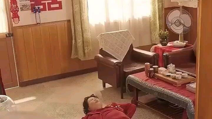 #เจียงอี้เหยียน ทะลุมิติมาเป็นสาวอ้วนยุค 80.